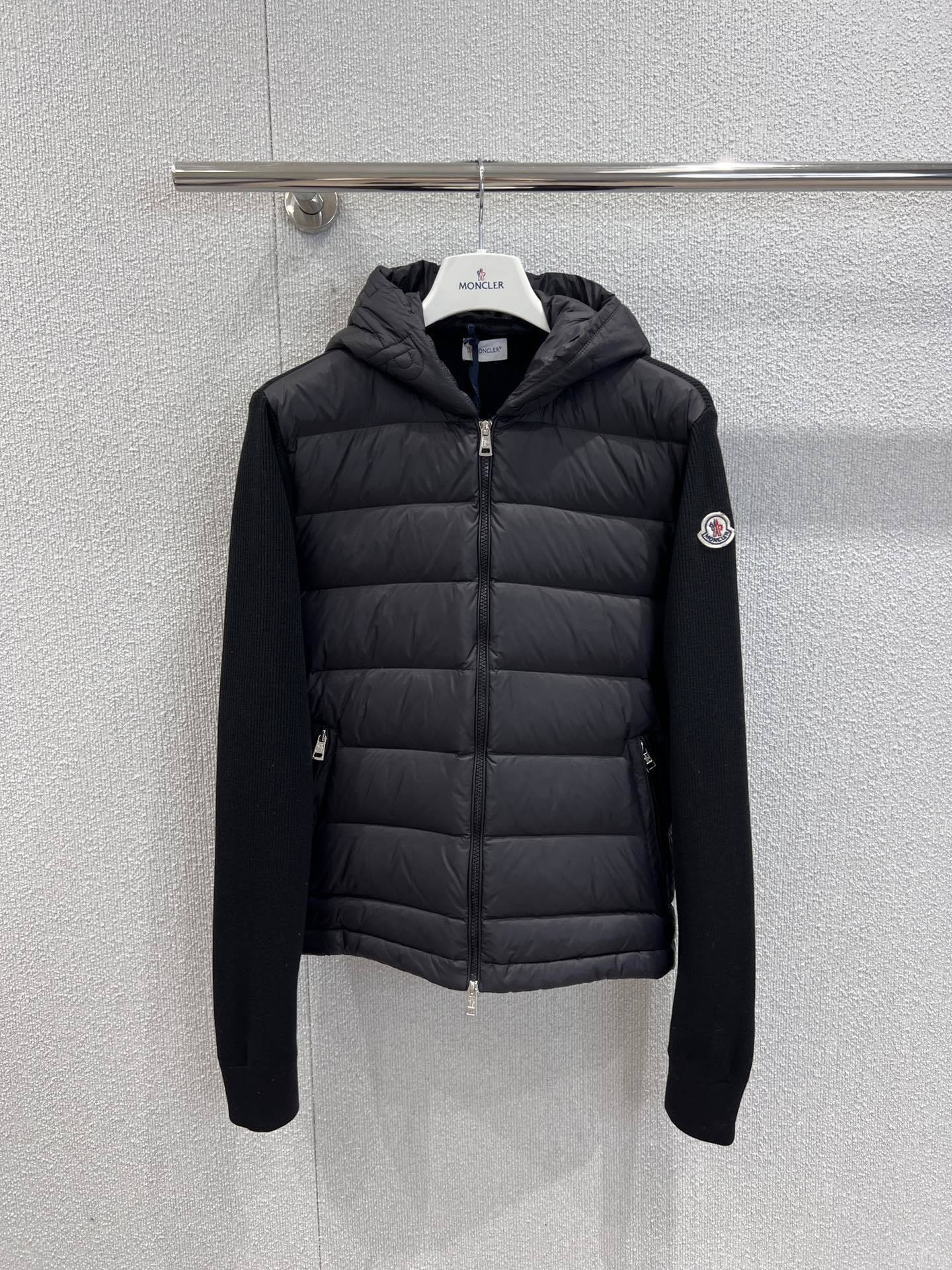 MONCLER COAT - MC108