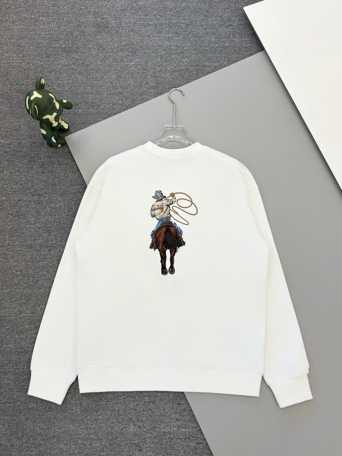 LOUIS VUITTON SWEATSHIRT - LH062