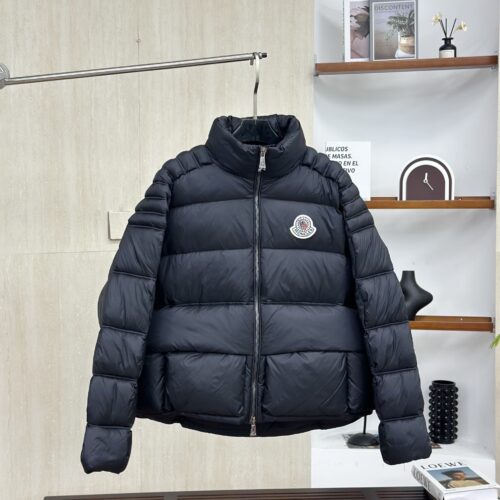 MONCLER COAT - MC079