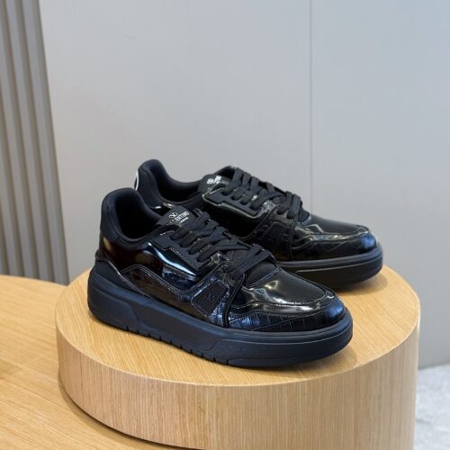 Valentino Leather Sneakers - VN028