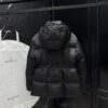 MONCLER COAT - MC067
