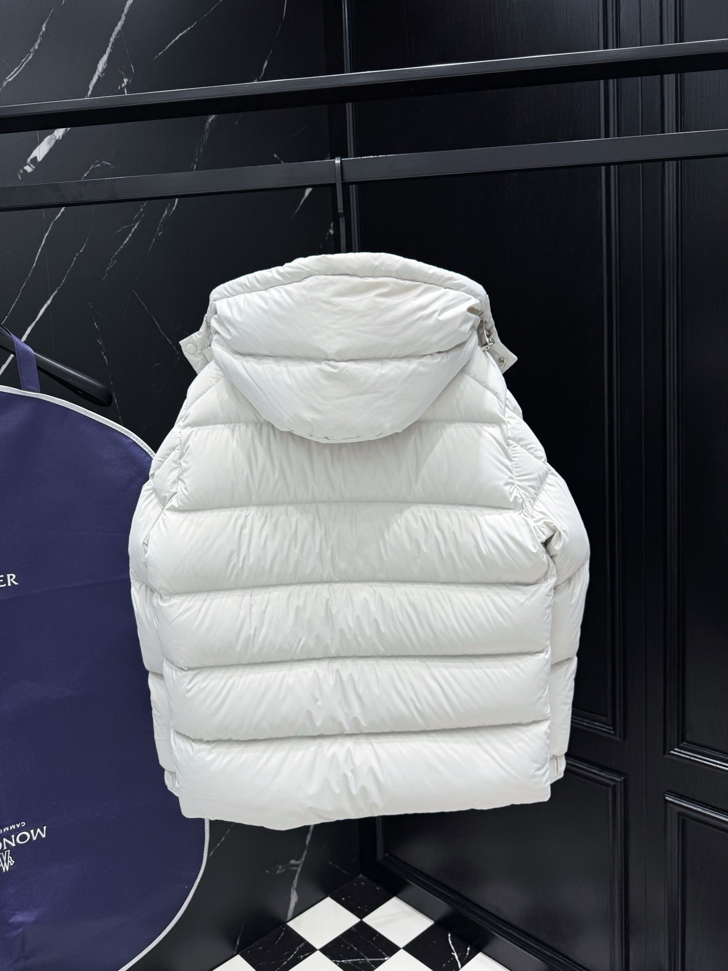 MONCLER COAT - MC100