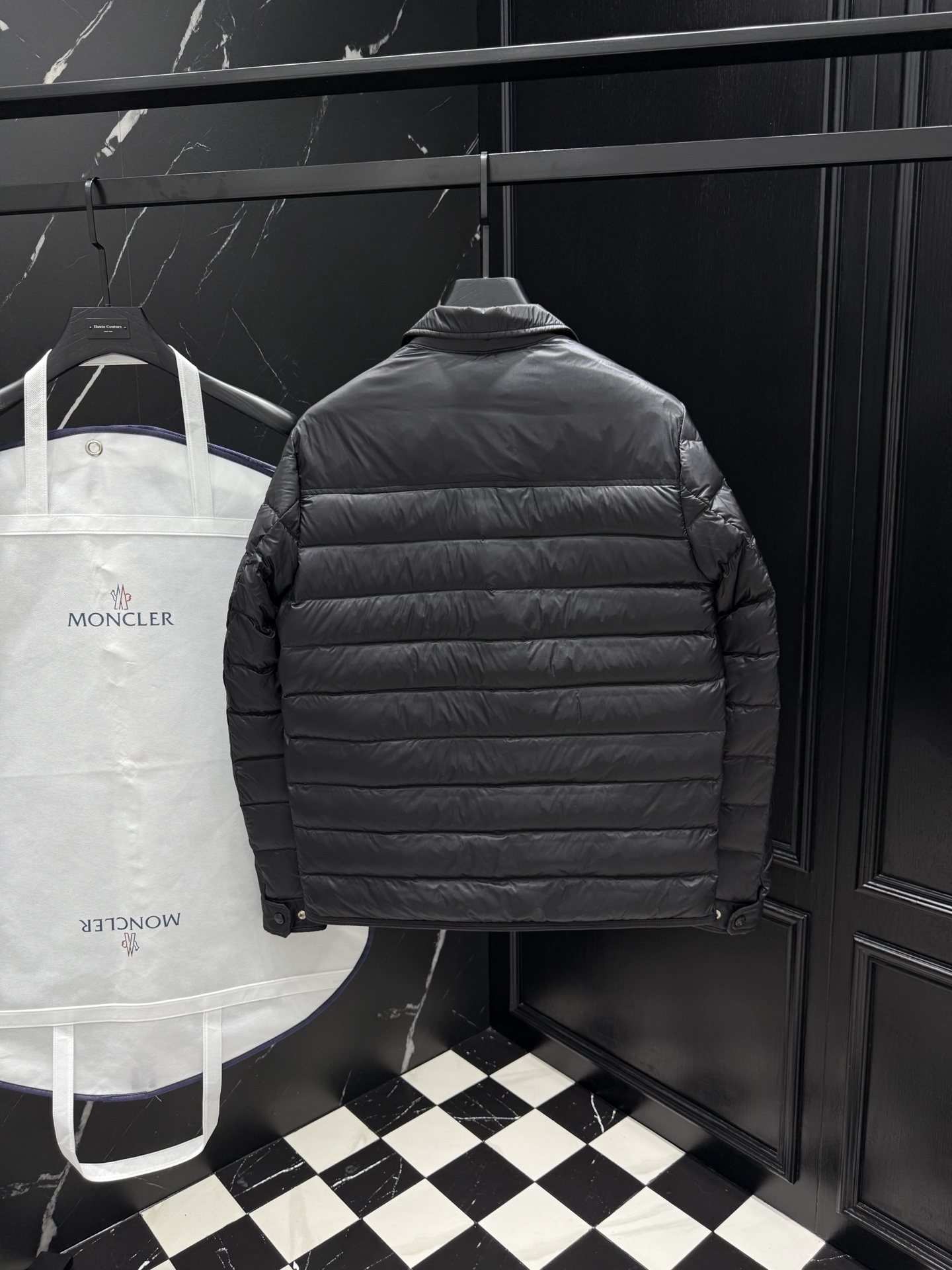 MONCLER COAT - MC065