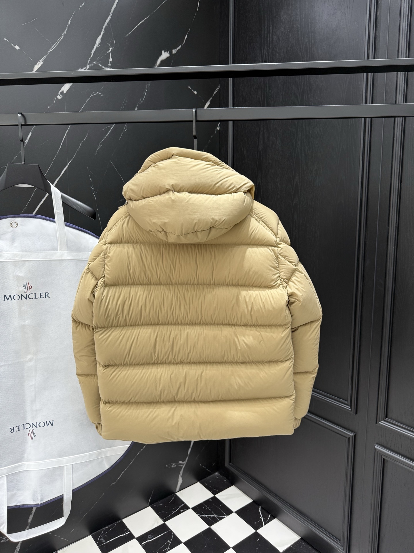 MONCLER COAT - MC101
