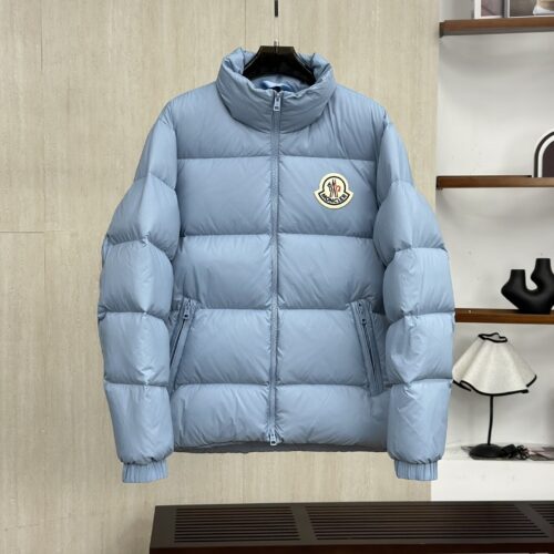 MONCLER COAT - MC085