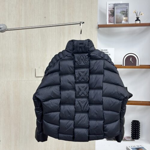 MONCLER COAT - MC079