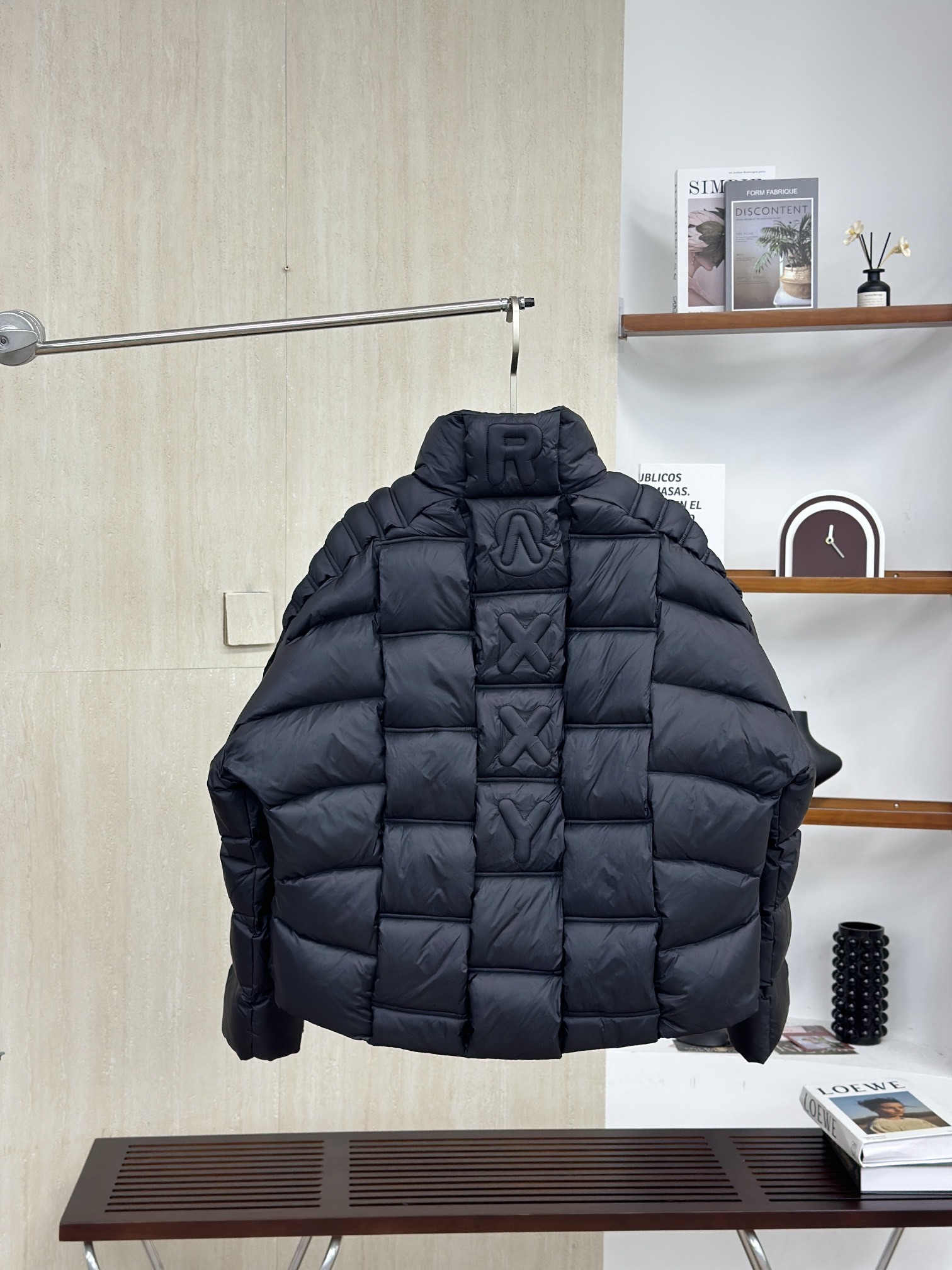 MONCLER COAT - MC079