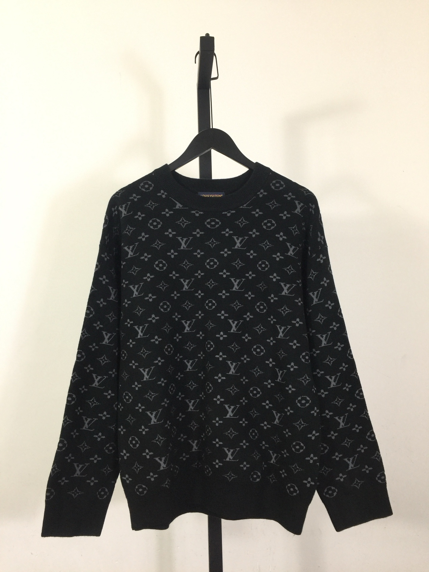 LOUIS VUITTON SWEATSHIRT - LH069