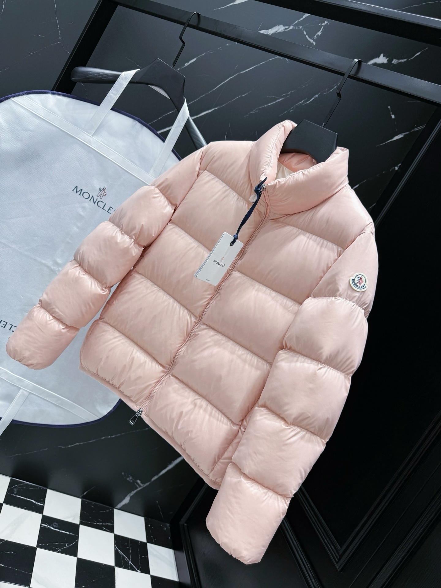 MONCLER COAT - MC073