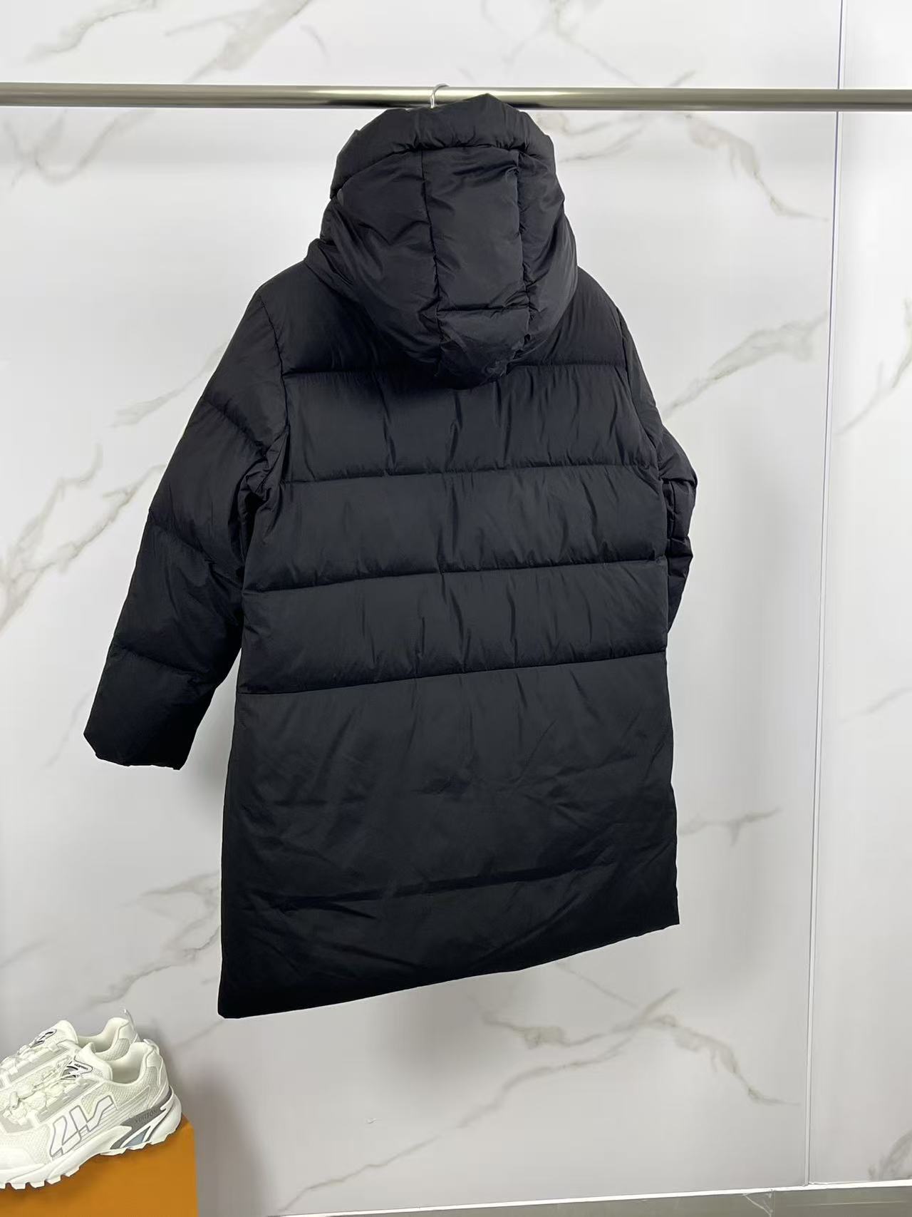MONCLER COAT - MC102